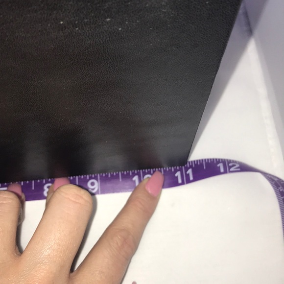 BeautiControl Black Makeup Box - Picture 2 of 6